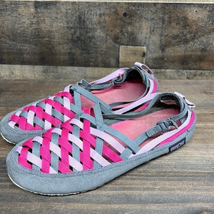 Patagonia‎ Advocate Performance Lattice Woven Pink/Gray Women's Shoes Size 6